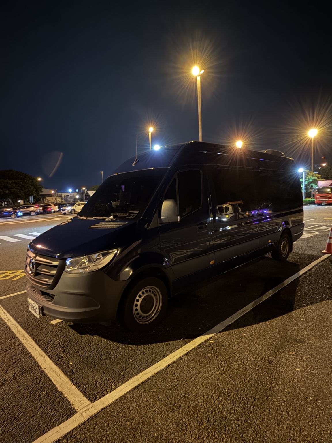 明星保母車